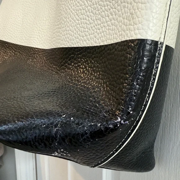 Tory Burch Black and White Tote Bag - Picture 11 of 14